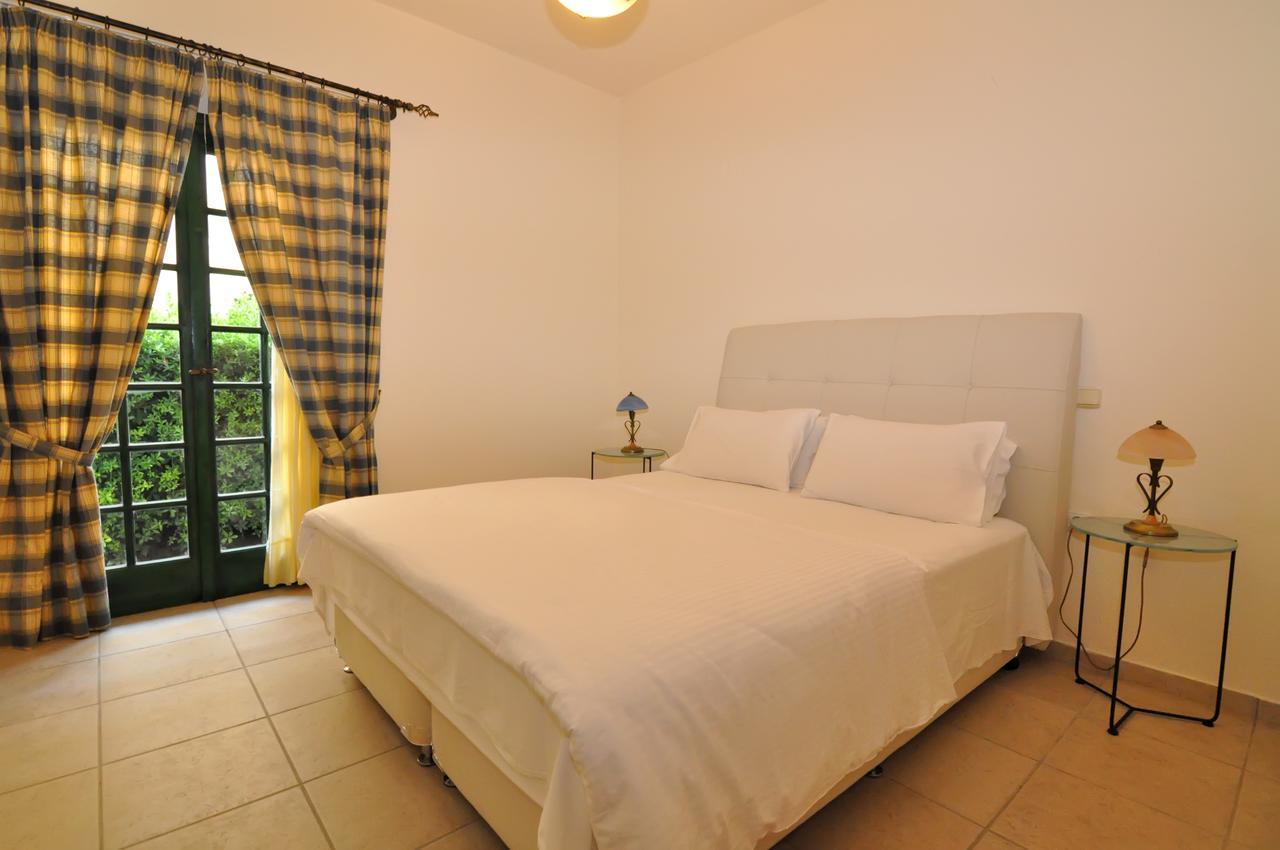 Ocean Village Apartments Agia Pelagia  Exterior photo