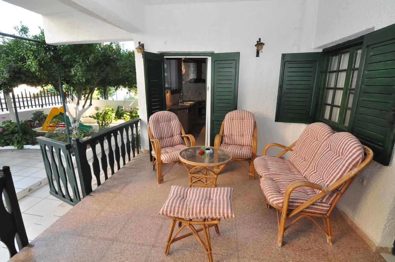 Ocean Village Apartments Agia Pelagia  Exterior photo